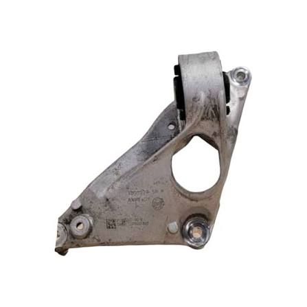 Motor left rear mounting bracket