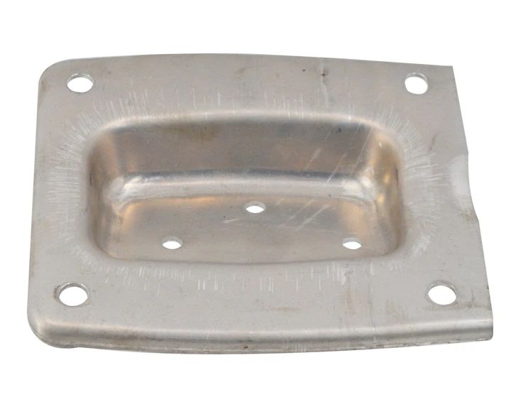 Aluminum bracket for rear bumper skeleton - L
